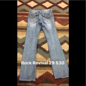 Rock Revival sz 29